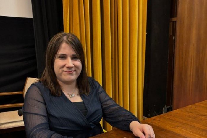 Ilustračný obrázok k článku Rózsov HYENIZMUS voči poslankyni PS: Čo urobila okrem toho, že na vozíku PRIBRALA?!