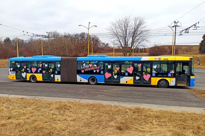 Ilustračný obrázok k článku Zaľúbenci tam môžu mať odkazy svojej láske: Po Košiciach bude jazdiť linka Valentínka