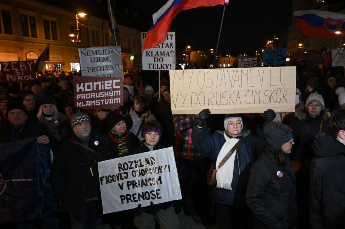 Ilustračný obrázok k článku PROTESTNÉ akcie pokračujú: Zapoja sa viaceré mestá v Banskobystrickom kraji