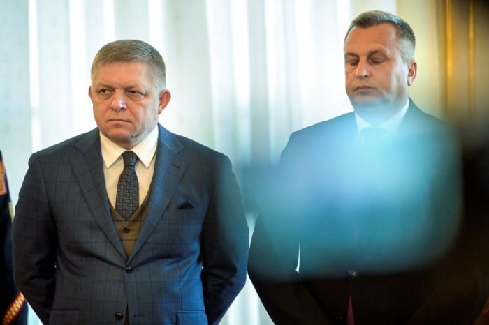 Ilustračný obrázok k článku LISTÁREŇ politikov: Fico dal stranám ultimátum, Danko mu poslal ostrý list: Ste bez EMPATIE!