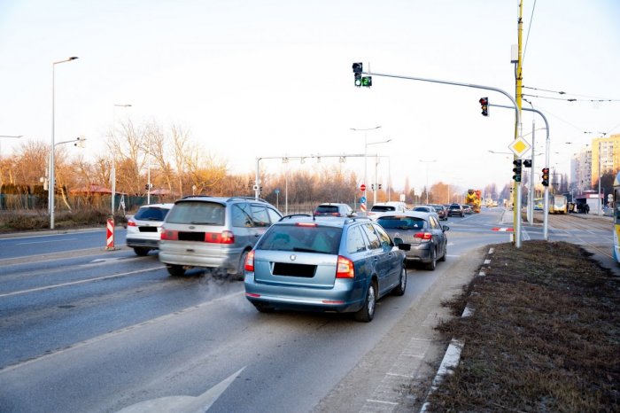 Ilustračný obrázok k článku NOVINKA na Slaneckej ceste: Zmena intervalu má vyriešiť PROBLÉM s kolónami áut