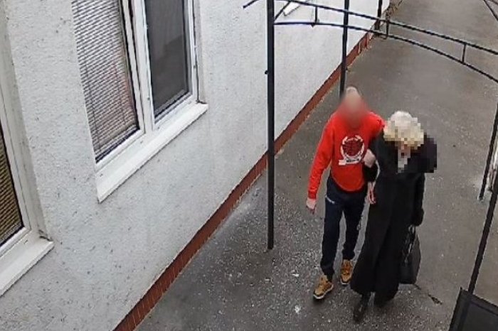 Ilustračný obrázok k článku Na chodníku ZRAZIL ženu, odviezol ju do domova dôchodcov: Neskôr skončila v NEMOCNICI