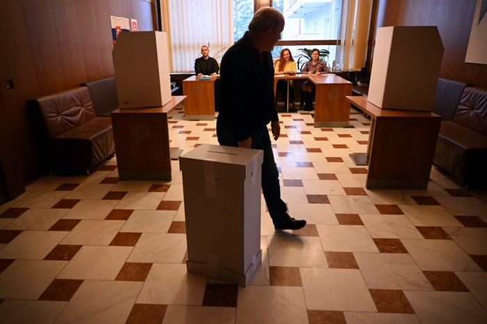 Ilustračný obrázok k článku Tesná NAHÁŇAČKA voličov: Prieskum odhalil, kto by teraz VYHRAL parlamentné voľby