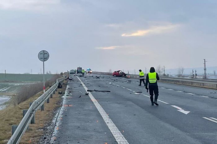 Ilustračný obrázok k článku FOTO DESIVEJ nehody: Vodič letel 200 km/h a obiehal, po zrážke ostali TRAJA mladí mŕtvi!