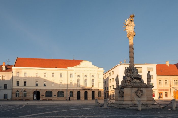 Ilustračný obrázok k článku NETRADIČNÉ prehliadky Trnavy: Zamerajú sa na najväčšie POHROMY aj miesta spojené s mierom