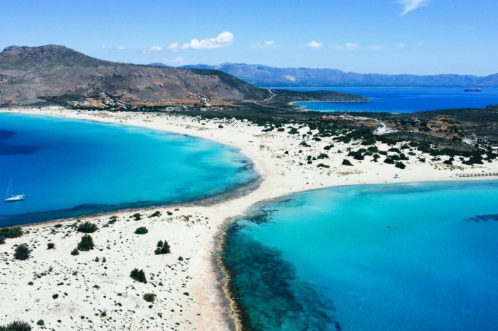 Ilustračný obrázok k článku Americký turista ohrozil domorodý kmeň: Doniesol im kolu, vstup na ostrov je pritom zakázaný