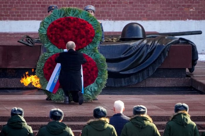 Ilustračný obrázok k článku Putin vyhlásil, že za jeho poslaním brániť Rusko stoja BOH a OSUD