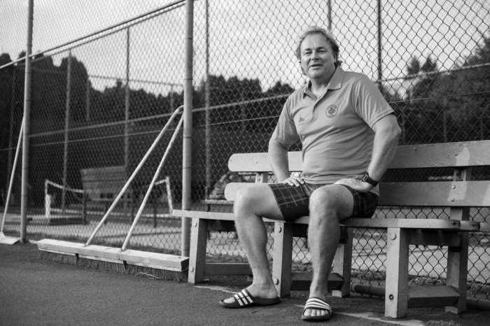 Ilustračný obrázok k článku V Nitre zomrel uznávaný tenisový tréner Ján Studenič. Na svojom konte má viacero úspechov