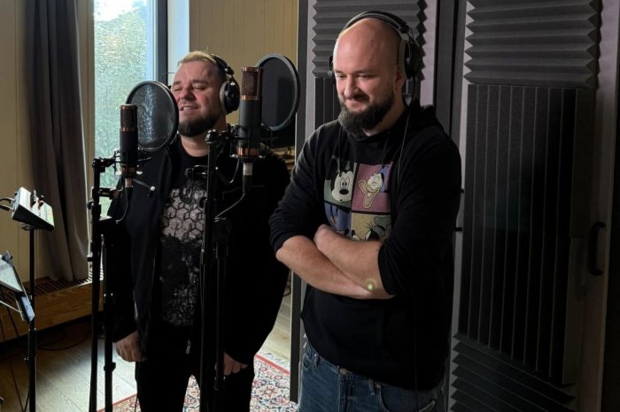 Ilustračný obrázok k článku DESMOD spojil sily s českým spevákom: Choďte za svojimi SNAMI, hovorí nový song