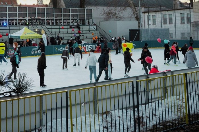 Ilustračný obrázok k článku Na korčuľovanie je teraz POSLEDNÁ možnosť: V košickom parku bude jeho činnosť UKONČENÁ