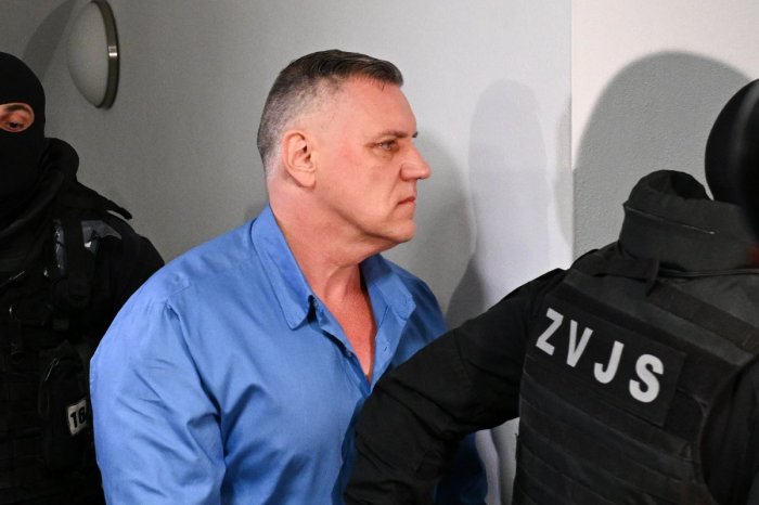 Ilustračný obrázok k článku ŠOK v trnavskej nemocnici: Pacienti najprv uvideli ozbrojencov a potom... Mikuláš Černák!