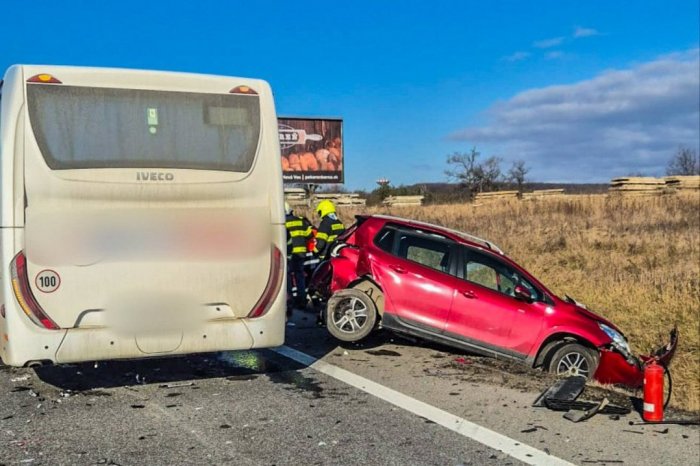 Ilustračný obrázok k článku MIMORIADNA nehoda na východe: Z miesta po zrážke áut hlásili 11 ZRANENÝCH!