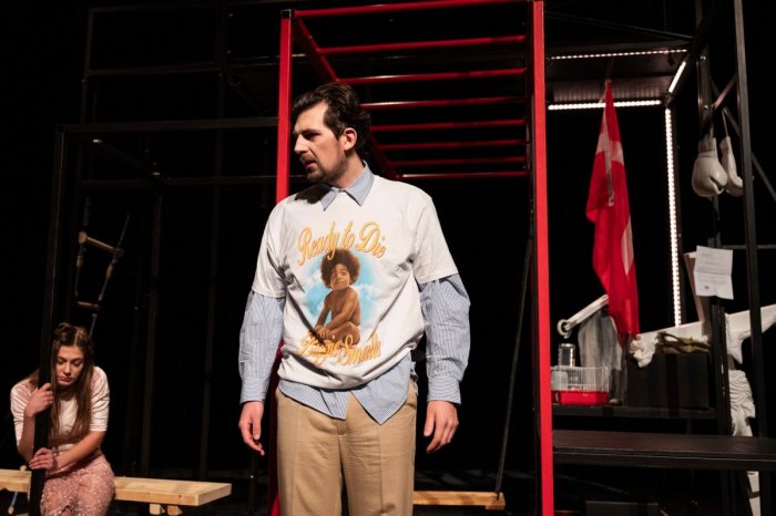 Ilustračný obrázok k článku DAB v Nitre predstaví ZAKÁZANÝ román: Inscenáciu o problémoch mladých ľudí doplnia DISKUSIE