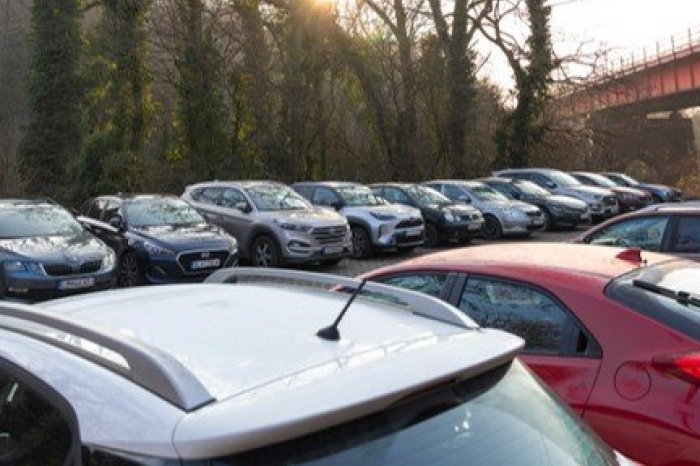 Ilustračný obrázok k článku Návštevníci Železnej studničky môžu opäť využiť parkovanie vo Westend Plazza