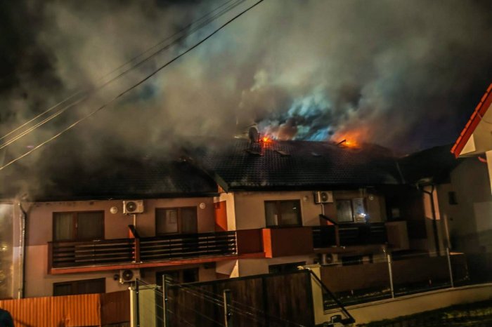 Ilustračný obrázok k článku VIDEO Penzión na Zemplínskej šírave zachvátil požiar: Na mieste šľahali veľké plamene!