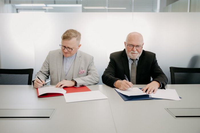 Ilustračný obrázok k článku Univerzitný OBCHOD: STU predala Trnavskej univerzite nevyužívanú budovu na Paulínskej