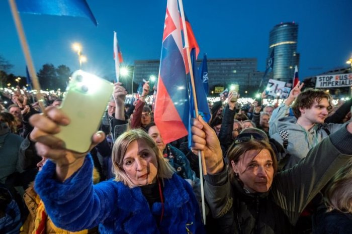 Ilustračný obrázok k článku SPOMÍNAŤ na Kuciaka budú aj Zvolenčania: Vystúpia, herec, spisovateľ aj známy politik