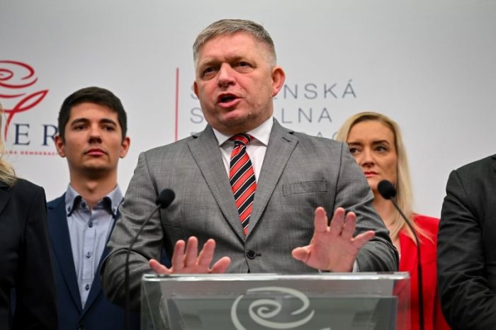 Ilustračný obrázok k článku Premiér nemieni korigovať vyjadrenia Erika Kaliňáka o Rusoch v Užhorode, označil ich za cynickú poznámku