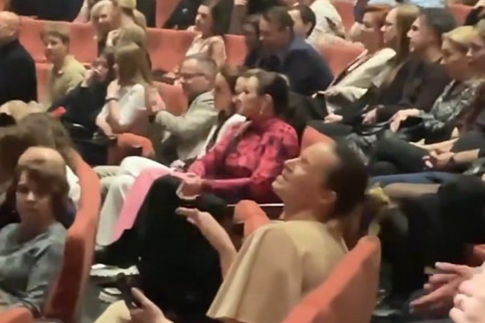 Ilustračný obrázok k článku CIRKUS v SND: Tabaková prerušila hercov a začala na nich kričať! Diváci ju VYPÍSKALI