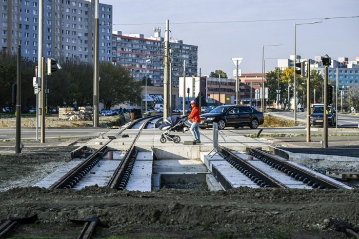 Ilustračný obrázok k článku Práce na výstavbe električkovej trate pokračujú: Mesto verí, že dodrží plánovaný TERMÍN