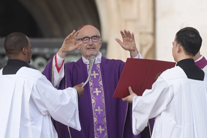 Ilustračný obrázok k článku Kto VYSTRIEDA pápeža Františka? V hre je aj TOTO meno! Bude to rodák z Československa?