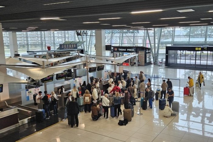 Ilustračný obrázok k článku Chcete si privyrobiť? Bratislavské letisko hľadá DESIATKY brigádnikov!