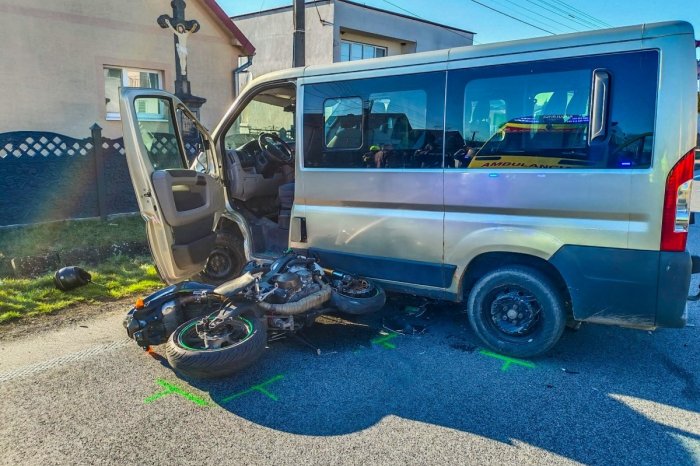 Ilustračný obrázok k článku HROZNÁ zrážka vo Vojčiciach: Motocyklista po nehode s autom utrpel ŤAŽKÉ zranenia