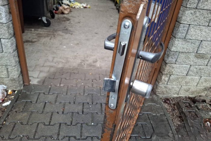 Ilustračný obrázok k článku Chytili ďalších PÁCHATEĽOV: Brezno nebude tolerovať VANDALIZMUS, tvrdí primátor, FOTO