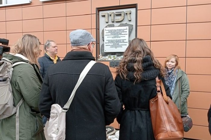 Ilustračný obrázok k článku ZAŽIŤ POPRAD A UMRIEŤ: Divadlo Poprad začalo skúšať hru o prvom židovskom transporte