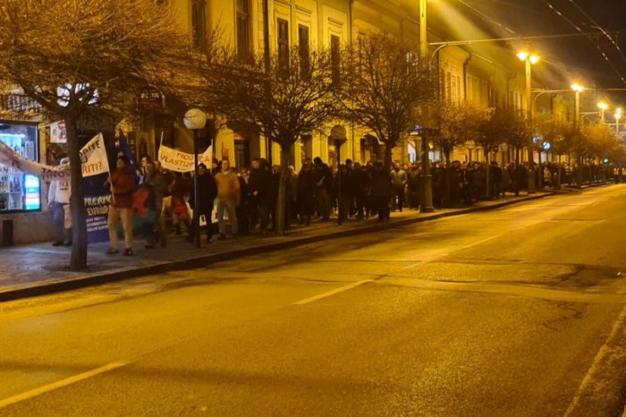 Ilustračný obrázok k článku V meste bude v piatok ZLATÝ pochod: Súvisí s tragédiou vo Veľkom Šariši