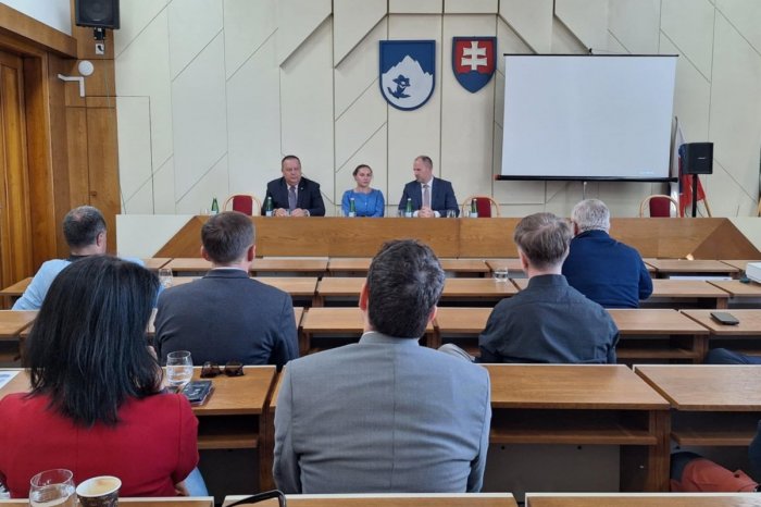 Ilustračný obrázok k článku Vo Vysokých Tatrách si poriadne vydýchli: Vyhli sme sa kolapsu, vraví primátor