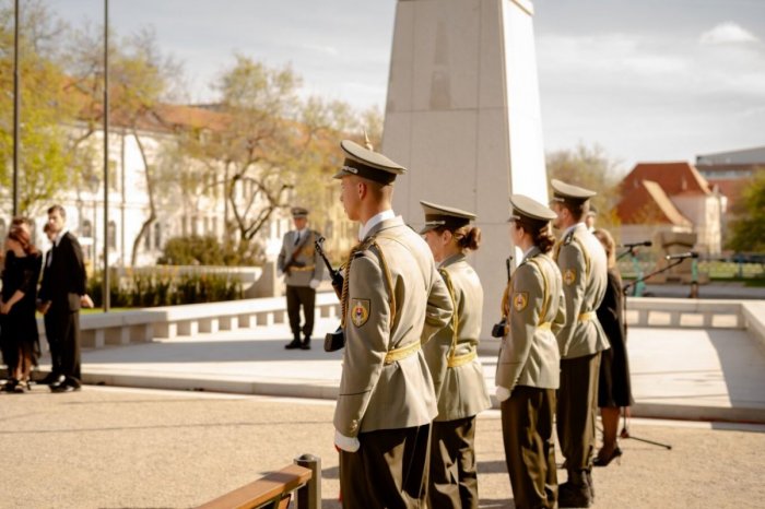 Ilustračný obrázok k článku Trnava pripravuje tradičné podujatie: Pripomenie si 80. výročie oslobodenia mesta