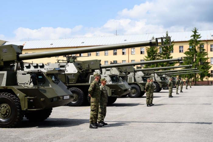 Ilustračný obrázok k článku Návrat POVINNEJ vojenčiny? Štátny tajomník ju neodmieta, bolo by to však príliš DRAHÉ