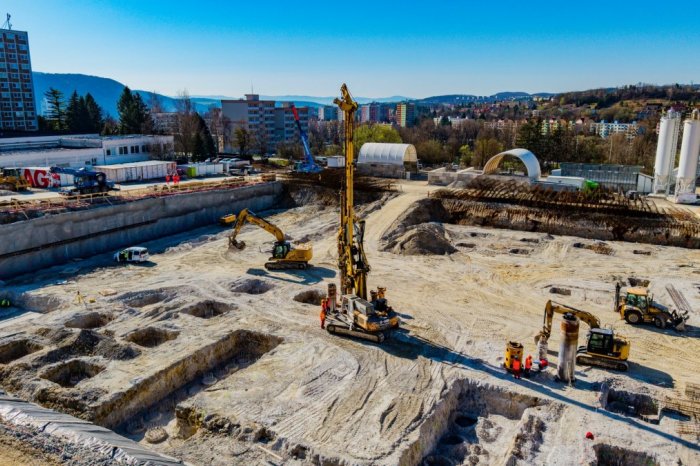 Ilustračný obrázok k článku Roosevltovu nemocnicu čaká STAVEBNÝ ruch: V areáli hrozí zvýšená PRAŠNOSŤ