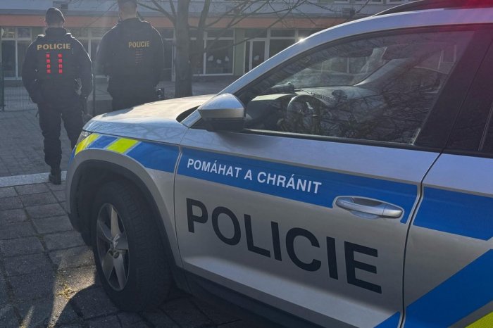 Ilustračný obrázok k článku OHAVNÝ prípad! Seniorka spadla, ZLOMILA si ruku a krvácala: Mladík ju bez váhania OKRADOL