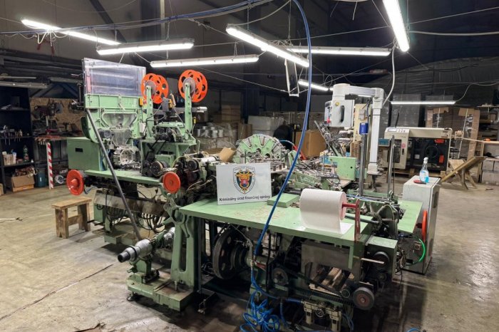 Ilustračný obrázok k článku MEGA záťah finančnej správy: OZBROJENÍ príslušníci v akcii! Zaistili 43 MILIÓNOV cigariet