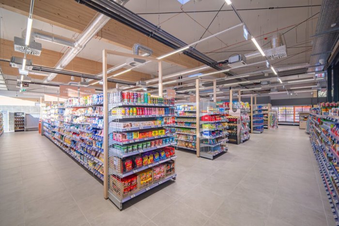 Ilustračný obrázok k článku Známa sieť spustila najväčšiu NONSTOP predajňu: Keď odídu predavačky, otvoríte si aplikáciou