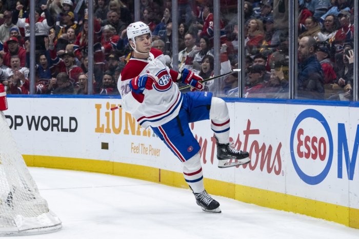 Ilustračný obrázok k článku Slafkovský zažije svoje PRVÉ play-off v NHL: Prišiel však o štvrť MILIÓNA!