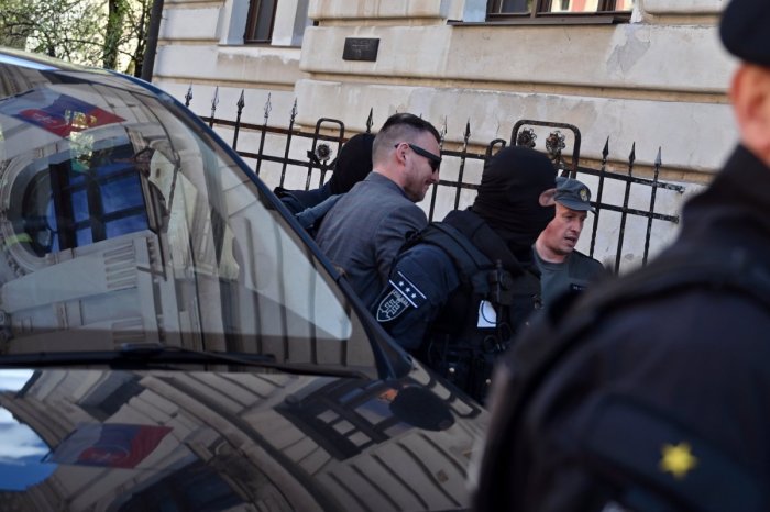 Ilustračný obrázok k článku Bombica ponechali vo väzbe aj po podaní obžaloby