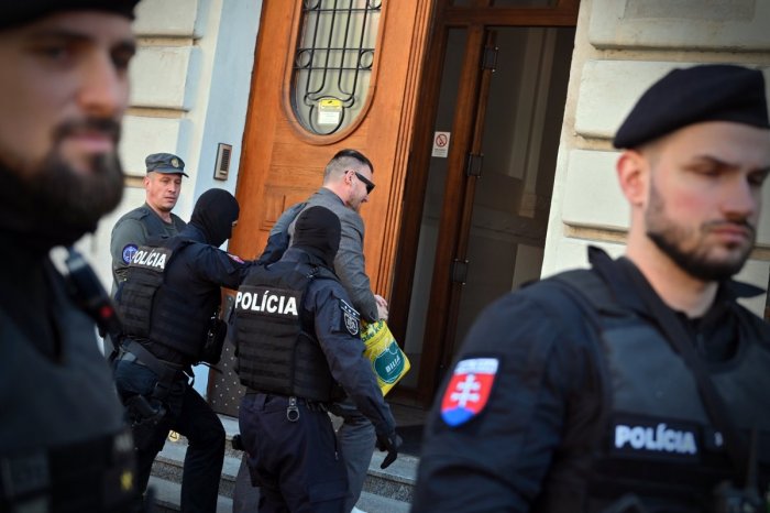 Ilustračný obrázok k článku Návrhu prokurátora SÚD nevyhovel: Daniel Bombic bude stíhaný na SLOBODE, FOTO