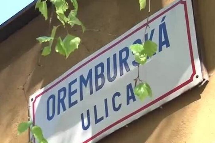 Ilustračný obrázok k článku Poslanci VYPOČULI hlas ľudí: Oremburská ulica názov meniť NEBUDE