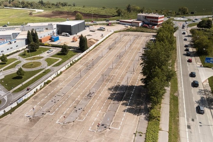 Ilustračný obrázok k článku Na novom záchytnom parkovisku zaparkujete ZADARMO: Je prvé typu Park & Ride