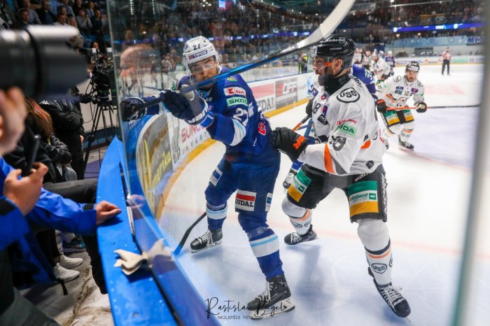 Ilustračný obrázok k článku Slovenský hokej zasiahnu veľké ZMENY! Vracia sa BARÁŽ, počet legionárov sa ZNÍŽI