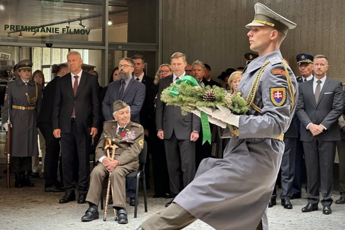 Ilustračný obrázok k článku Bystrica si pripomenula OBETE vojny: História sa znova opakuje, spomenul Nosko