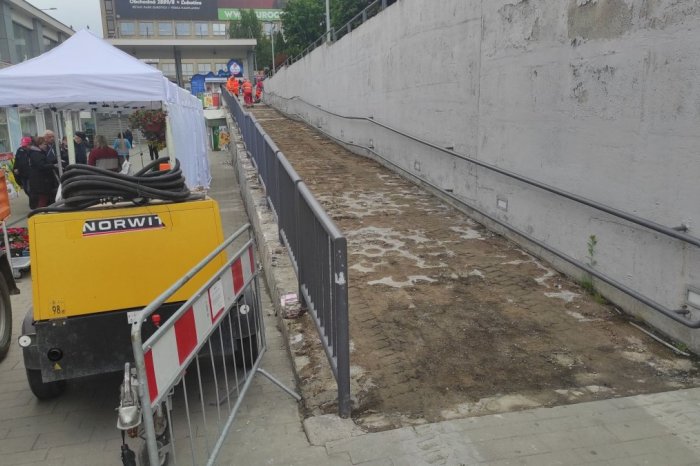 Ilustračný obrázok k článku Je to tam potrebné poriadne vynoviť: Začala sa oprava pri prešovskej autobusovej stanici