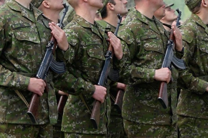 Ilustračný obrázok k článku Väčšina Slovákov by v prípade napadnutia vlasť NEBRÁNILA: A čo Česi? Úplne INÝ príbeh