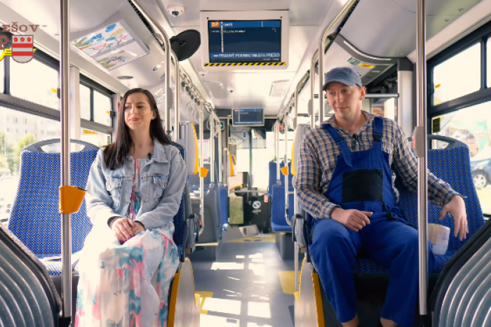 Ilustračný obrázok k článku Dopravca v Prešove láka cestujúcich originálnym VIDEOM: V hlavnej úlohe Ďodik z Kendic