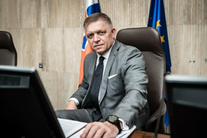 Ilustračný obrázok k článku Fico: Smer-SD a vláda nesúhlasí s mimoriadnou schôdzou k transakčnej dani