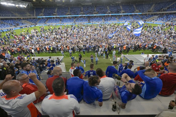 Ilustračný obrázok k článku Bizarný záver zápasu Slovana s Košicami: Rozhodca ešte nastavil 6 minút, napokon utekal