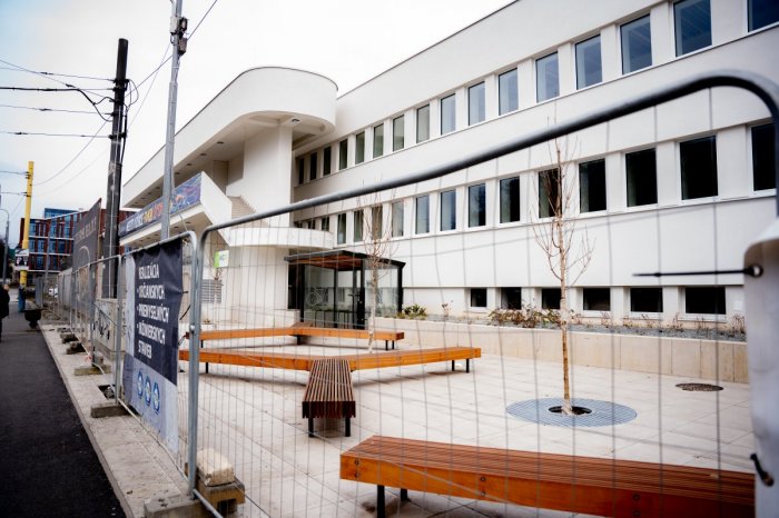 Ilustračný obrázok k článku Národné olympijské centrum plaveckých športov už má napustené bazény: Kedy ho otvoria?